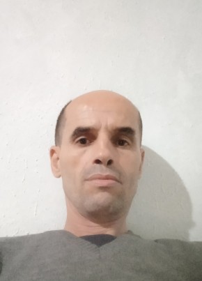 Amin, 42, People’s Democratic Republic of Algeria, Algiers