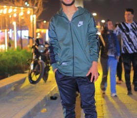 مصطفى, 22, Cairo