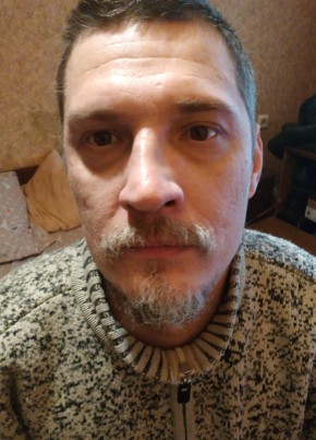 Антон из Королёва 44 года