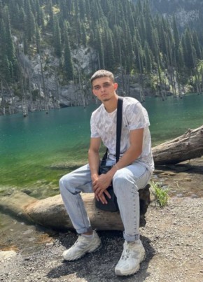 Сергей из Малоярославеца 20 лет