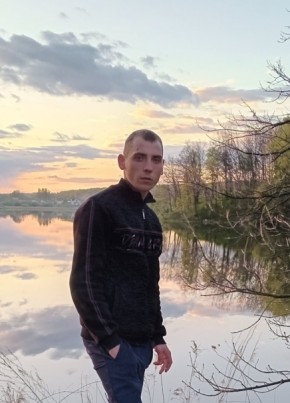 Алексей, 21, Россия, Железногорск (Курская обл.)