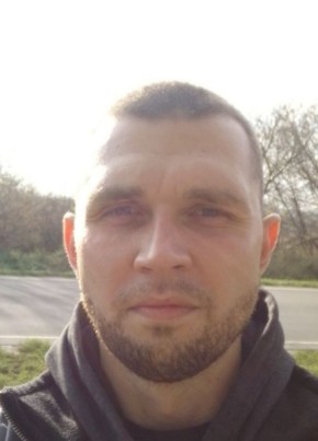 Евгений, 31, Россия, Железногорск (Курская обл.)