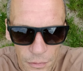 Viktor, 39, Moscow