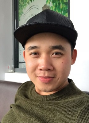 Nam Nguyễn, 35, Công Hòa Xã Hội Chủ Nghĩa Việt Nam, Hà Nội