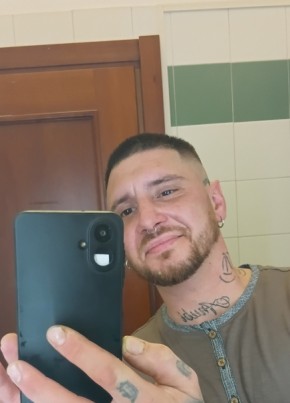 Luca из Bari 38 лет