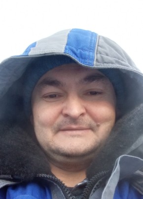 Василий, 41, Россия, Сургут