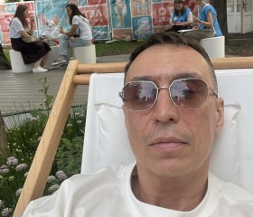 Vladislav, 43, Moscow