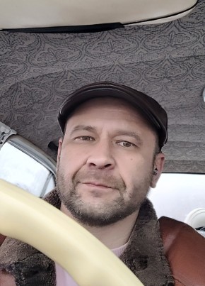 Артём, 36, Россия, Фролово