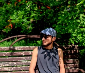 Rahmatulo, 21, Moscow