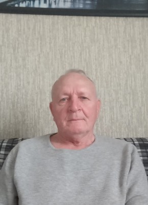 Петр из Волгограда 66 лет