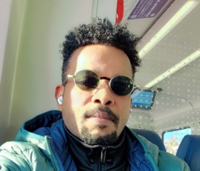 Muste, 40, Grafing bei Munchen