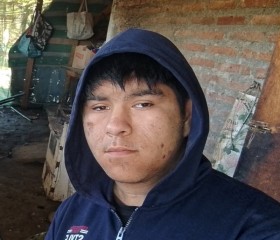 Vicente Javier, 19, Linares