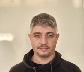 Ruslan, 43, Saint Petersburg