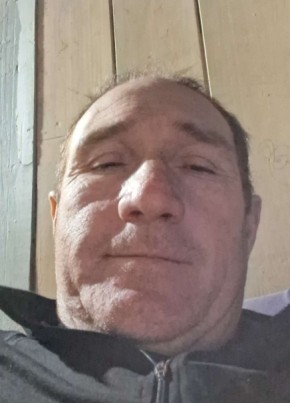 Moises из Victoria 50 лет