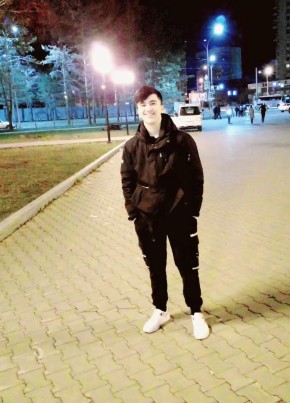 Игорь, 20, Россия, Сургут
