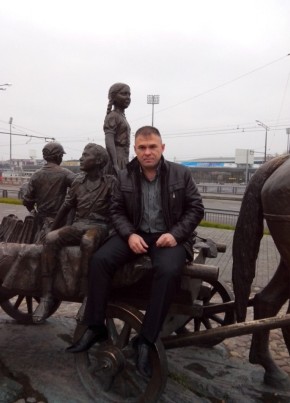Руслан из Новосибирска 49 лет