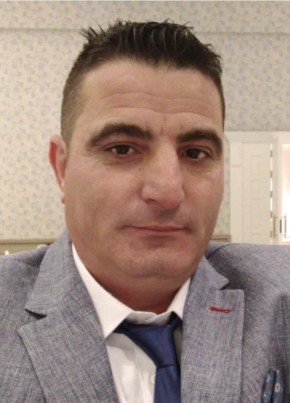 Atilla Yazici из İstanbul 49 лет