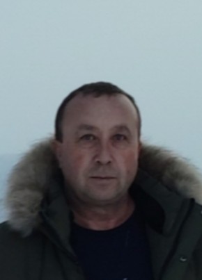 Александр из Братска 52 года