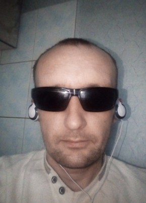 Иван, 35, Россия, Новоорск