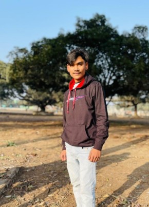 Tyagi boy, 18, India, Delhi