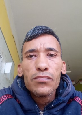 Ramzi, 41, People’s Democratic Republic of Algeria, Algiers