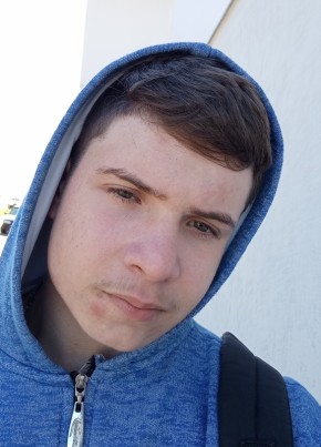 Daniel из Guaporé 22 года