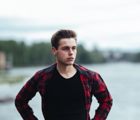 Mikhail, 22, Brussels