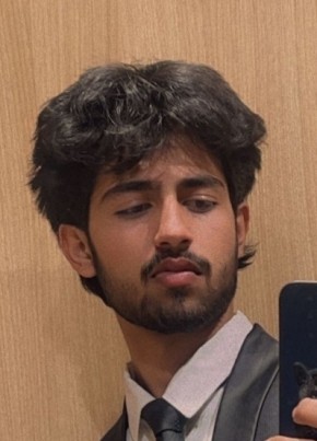 Aayush из Birātnagar 21 год