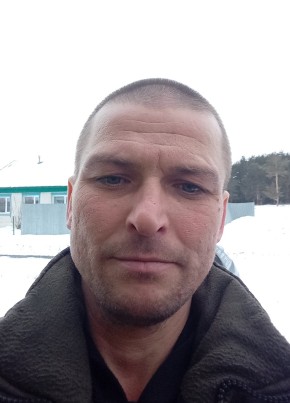 Александр, 39, Россия, Среднеуральск