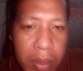 Aron Matilla, 37, Saravia