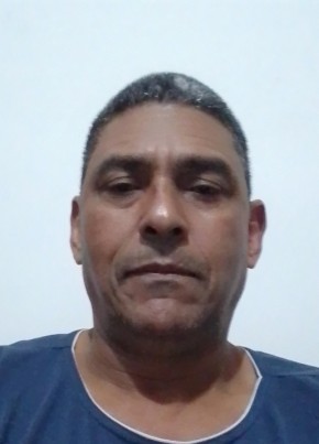 Denys silva из Itabirito 49 лет