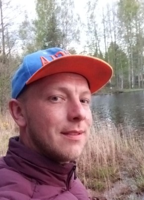 Павел, 36, Россия, Сосновый Бор