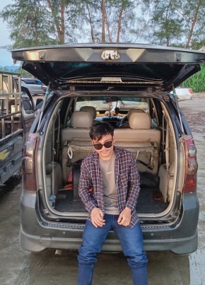 Lubis, 18, Indonesia, Kualatungkal