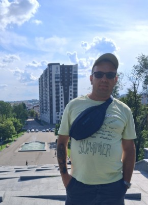 Антон из Харькова 36 лет