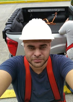 Hayter из San Pedro Sula 38 лет
