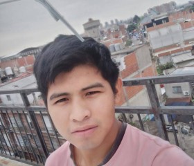 Rusbal, 25, Villa Lugano