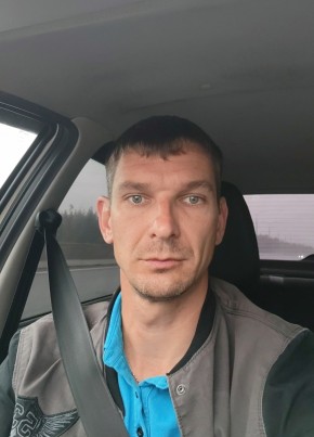 Павел из Александровскаи 18 лет