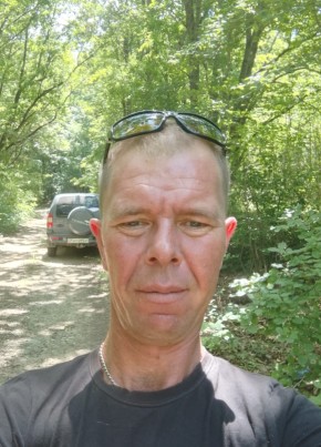 Anatoliy, 38, Russia, Neryungri