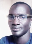 Moustapha, 31, Dakar