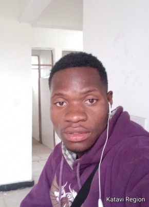 Lucas, 23, Tanzania, Usevia