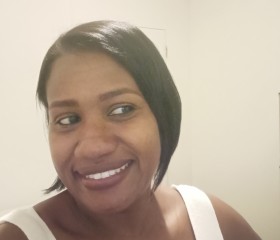 Beatriz, 43, Charlotte Amalie