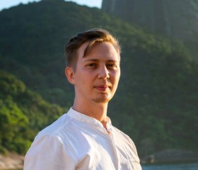 Aleksey, 30, Inhumas