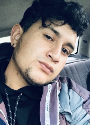 Byron Rivera, 28, República del Ecuador, Azogues