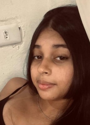 Beatriz santos из Belém (Pará) 18 лет