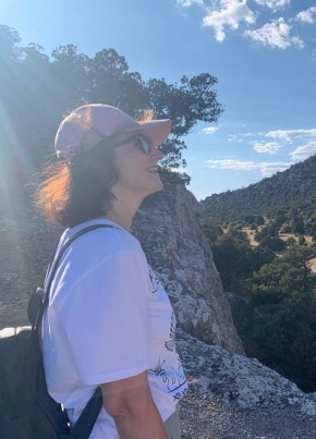 Yuliya, 54, Russia, Saint Petersburg