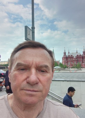 Александр из Москвы 71 год