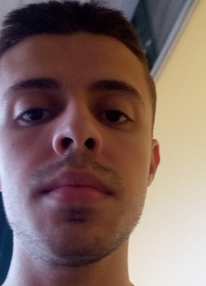 Yuri из Criciúma 22 года