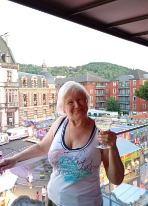 Nelli, 68, Belgium, Brussels