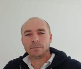 Konstantin, 40, Brussels