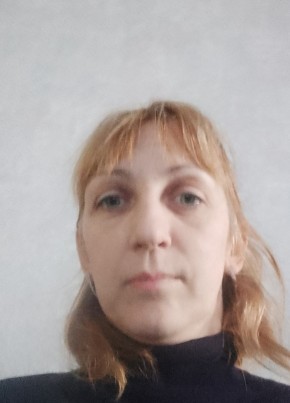 Вика, 42, Россия, Нижневартовск